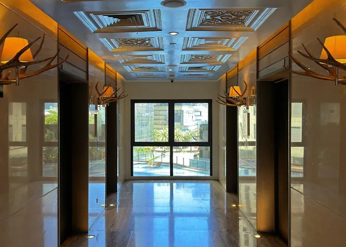 Sleek Designer At Knightsbridge Residences Aparthotel